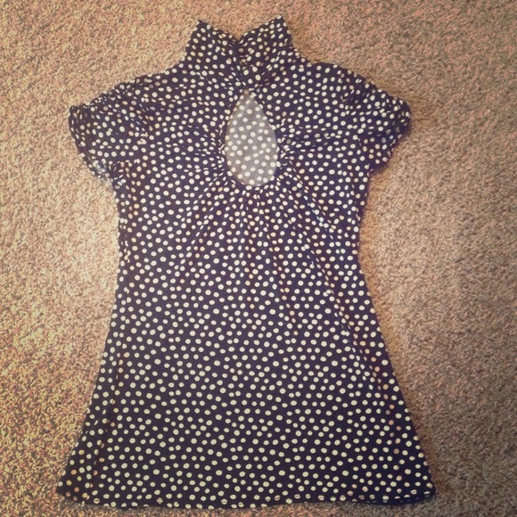 🚫SOLD in bundle🚫Polka dot top
