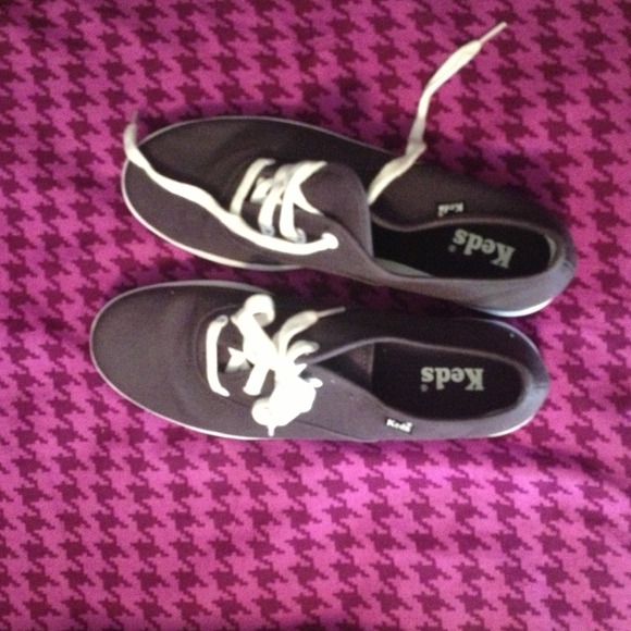 Navy Keds