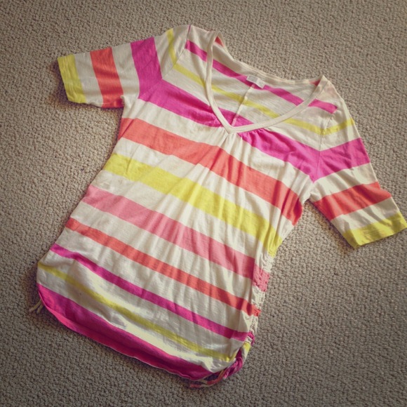 Old navy maternity shirt