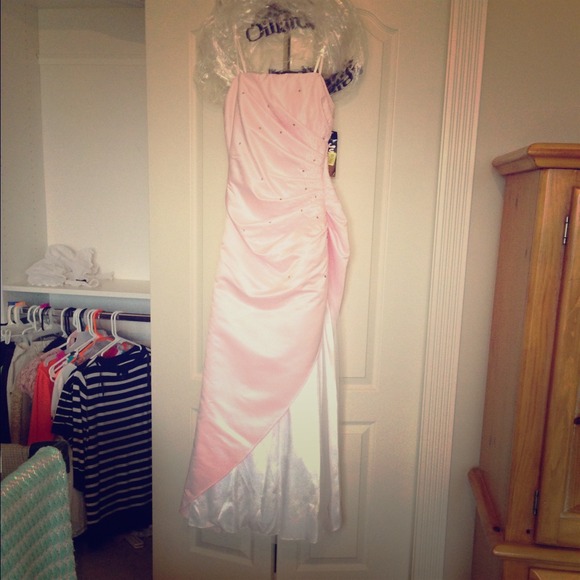 NWT Light pink and white prom dress