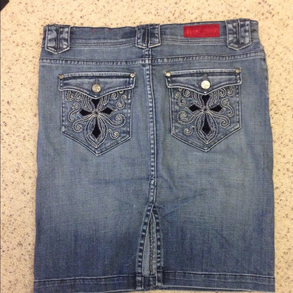 Denim skirt