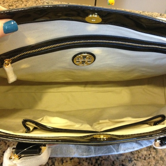 SOLD****New Tory Burch Jane Tote - Picture 2 of 4