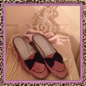 New W/O Tags Etienne Aigner Mauve Suede Bow Flats