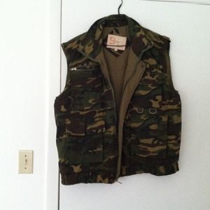Camouflage vest