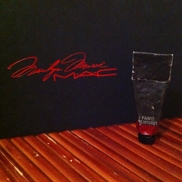 🌸HOLD FOR @lyndseydixon!🌸MAC Paints Flammable!