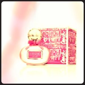 ❌SOLD❌NWT POPPY BY COACH🎀