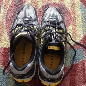 Reduced ❗New Men's Livestrong Pegasus