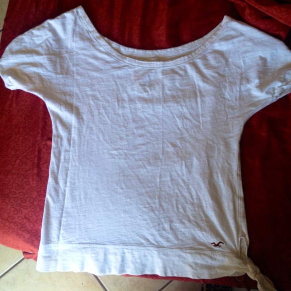 White hollister off the shoulder shirt