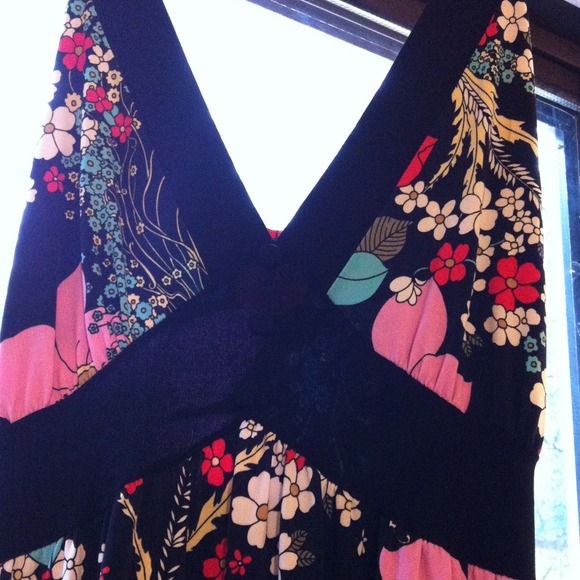 Bold Floral Print Dress-Size L