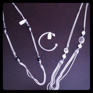 Three piece silver regal jewelry set