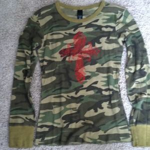 SOLD Bundle-2 cross thermals, 2 tanks, 1 dressy t