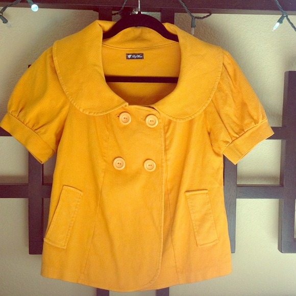 Yellow cropped jacket