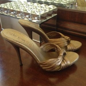 Cathy Jean heels size 7