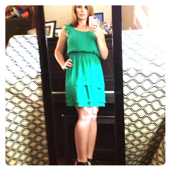 🎉Traded 🎉Tommy Hilfiger Spring Green Dress