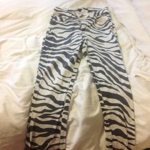 Guess zebra skinny jeans stretchy