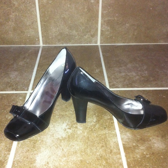 Work shoes