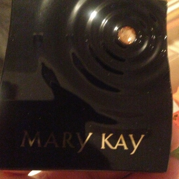 MK 50th anniversary compact - Picture 2 of 4