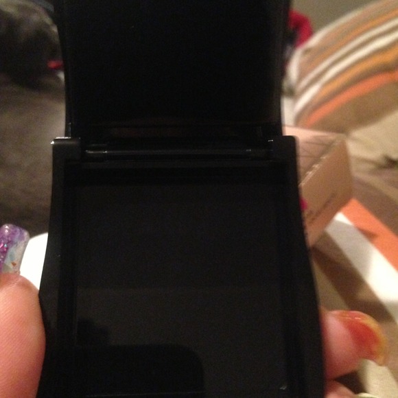 MK 50th anniversary compact - Picture 4 of 4