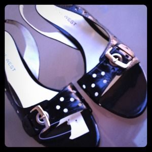 Nine West black buckle heels (adjustable) size 8