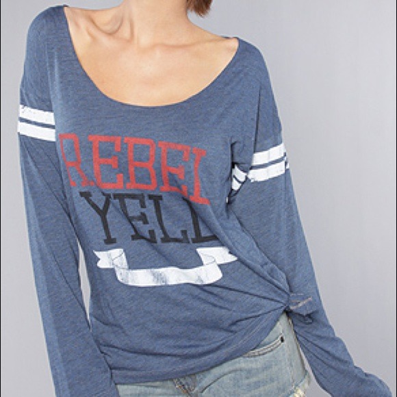 SOLD**** Rebel Yell like new boyfriend tee - Picture 1 of 3