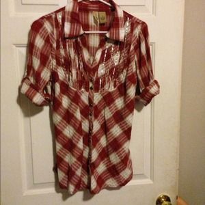 Bke maroon plaid top! Only worn once, very cute!