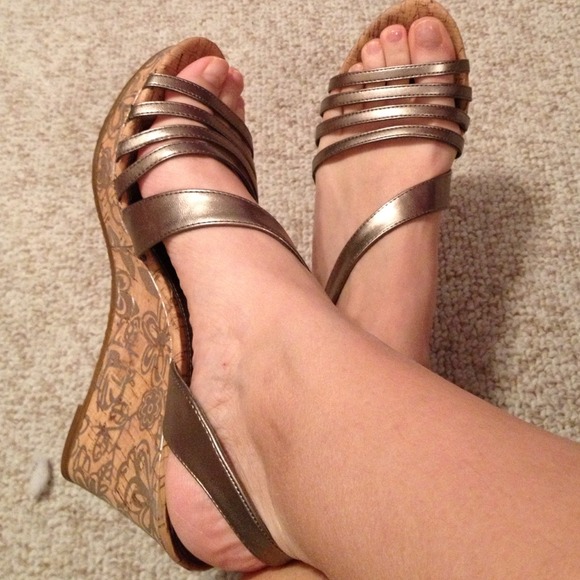 Liz Claiborne metallic wedges