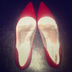 Guess red flats