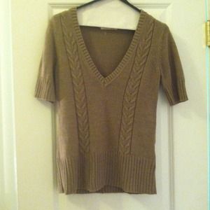 Light brown short sleeve sweater