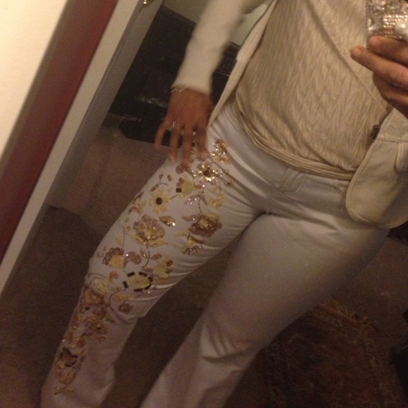 My outfit 2day thanks to my fellow POSHERS!!💋💋💋 - Picture 3 of 4