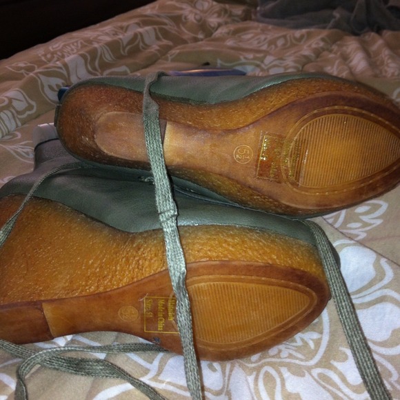 ------- SOLD ------- - Picture 2 of 3