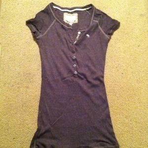 ⛔Reduced⛔ Abercrombie long tee!