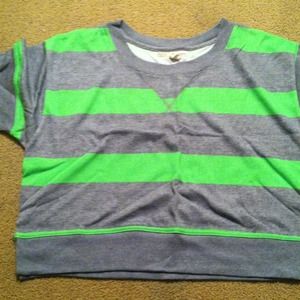 Short sleeve belly light sweatshirt NWT
