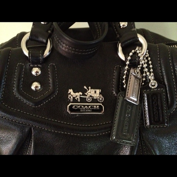 ❌ SOLD ❌ Coach Madison Ashley Satchel and wallet - Picture 2 of 4