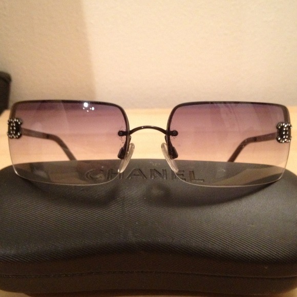 SOLD! Chanel sunglasses SOLD! - Picture 1 of 4