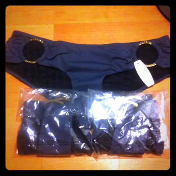 ⬇REDUCED⬇ Victoria's Secret bathing suit bottoms