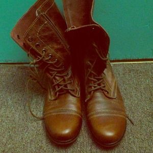 Steve Madden Troopa Boots
