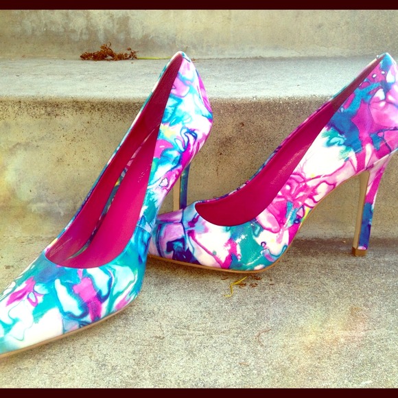BCBGeneration Flash Pumps