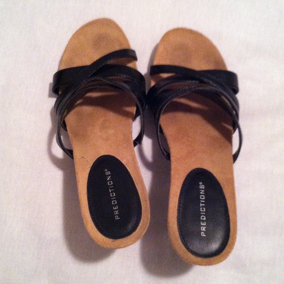 Predictions Beige & Black Strap Sandals Sz. 8