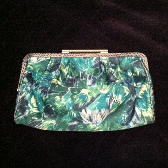 Ann Taylor Clutch