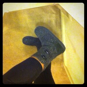 ❌Sold❌Metallic Grey Ugg like sweater boots