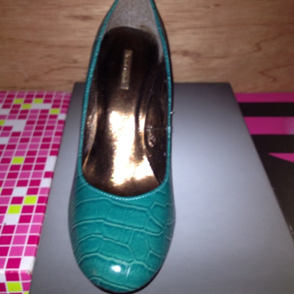 Wedges - Picture 2 of 2