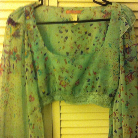 Top - Picture 3 of 3