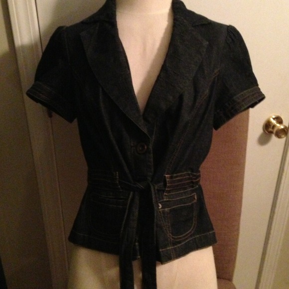 Denim short sleeve jacket