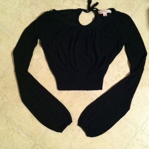 Black crop top!