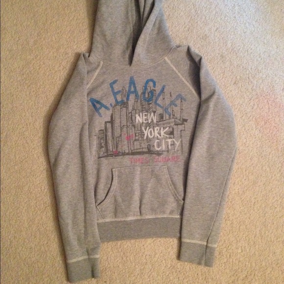American Eagle Sweatshirt!