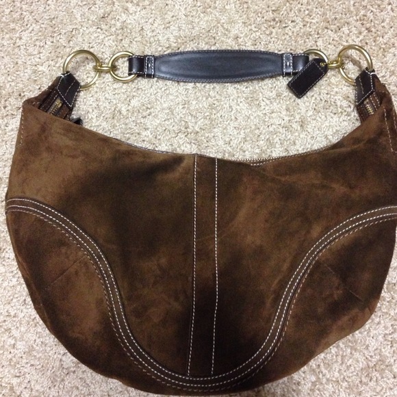 Coach Handbags - 🌟Authentic suede Coach purse