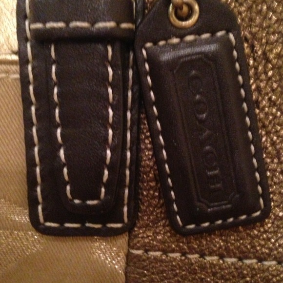 Authentic patchwork coach purse - Picture 2 of 4