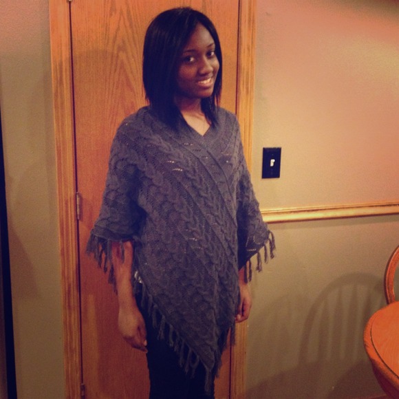 Grey Pancho