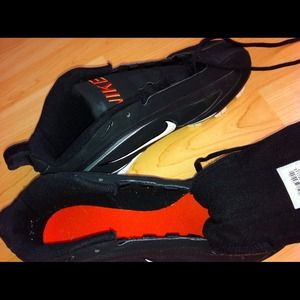 Men's Nike softball sneakers cleats