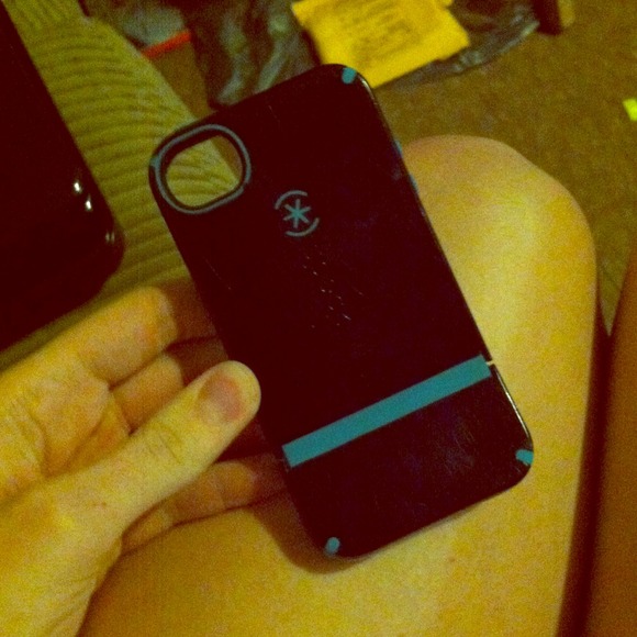 Speck iPhone 4 or 4s kickstand case